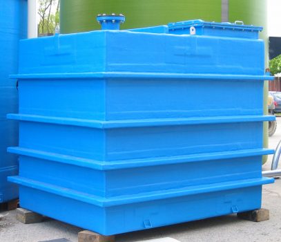 Rectanuglar GRP Tank For Holding Chemicals with Strenghtening Ribs